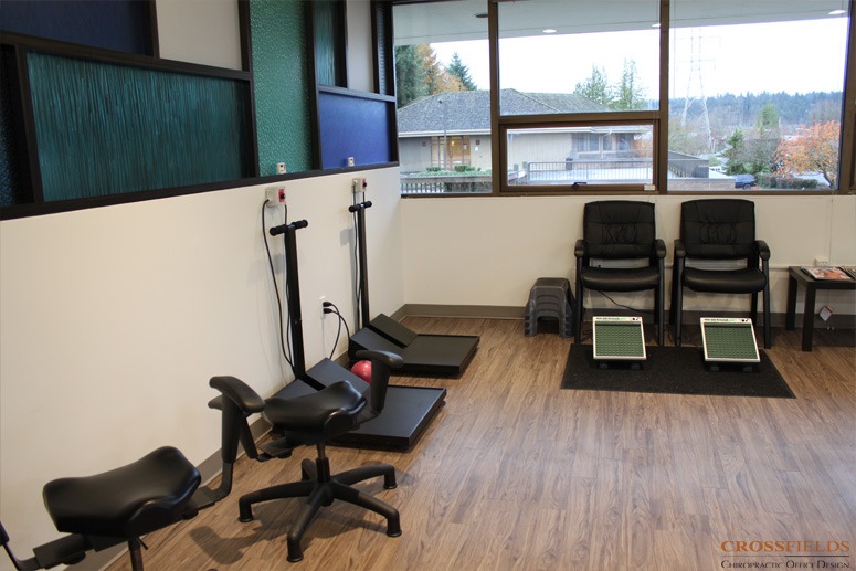 chiropractic-therapy-room-chiropractor-office-design