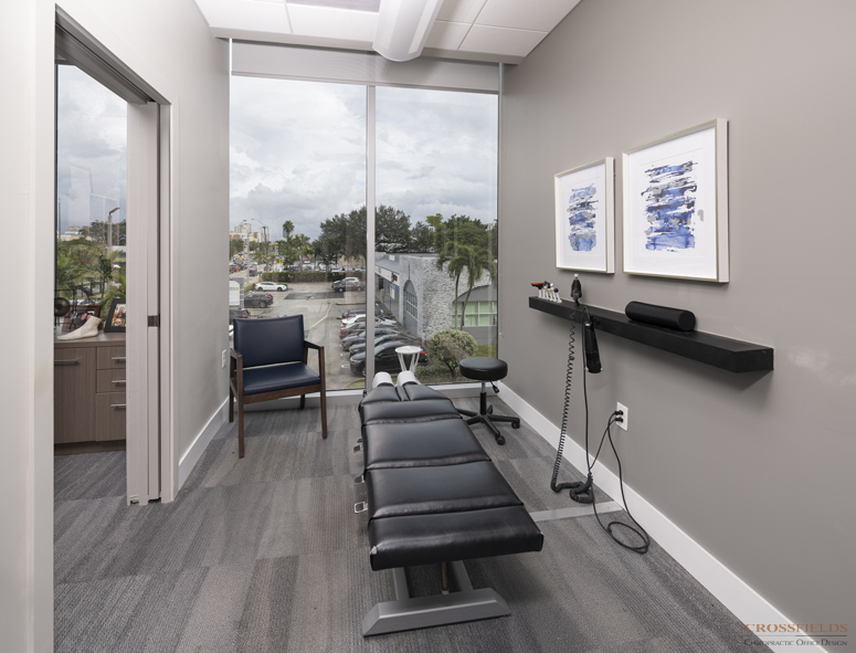 Aventura-Wellness-Adjusting-Room-chiropractor-clinic-design