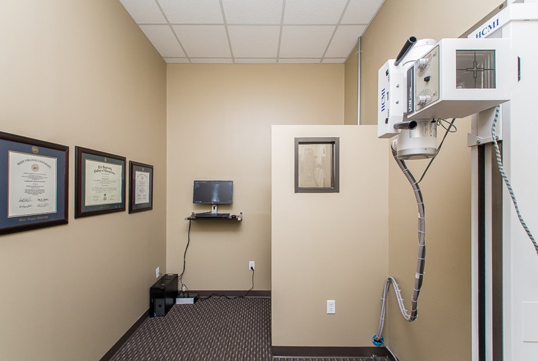9-Chiropractic_X-Ray_Room-chiropractic-clinic-architecture