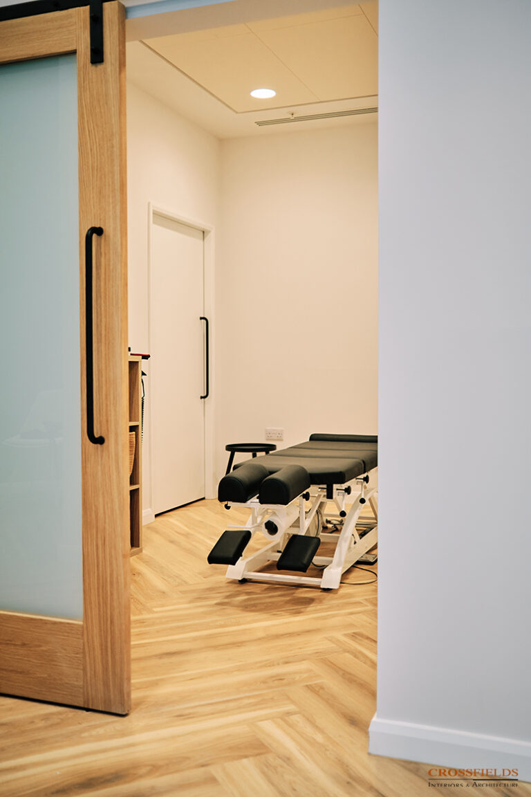 Island Wellness New Space_Adjusting